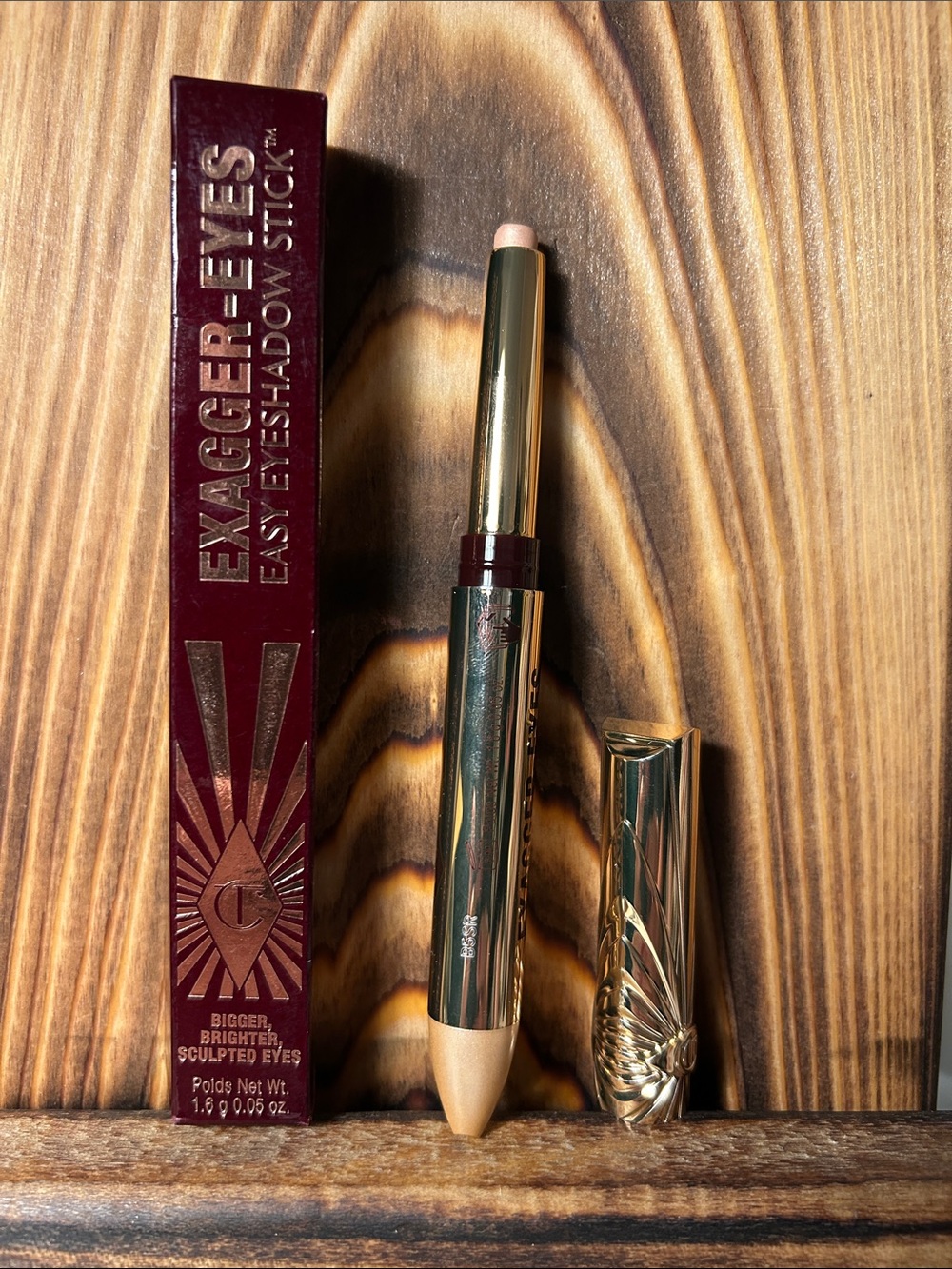 Charlotte Tilbury Exagger-Eyes Easy Eyeshadow Stick - Champagne Nude Glow